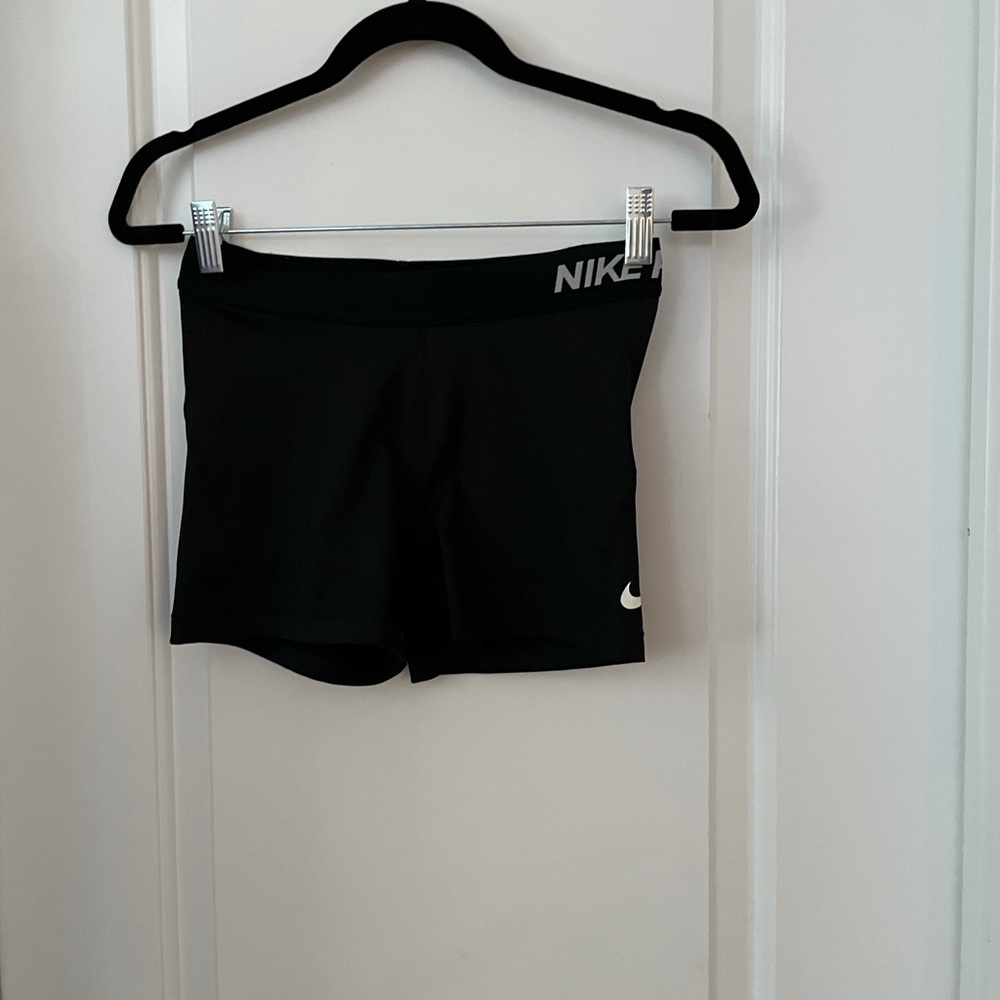 Nike short biker shorts